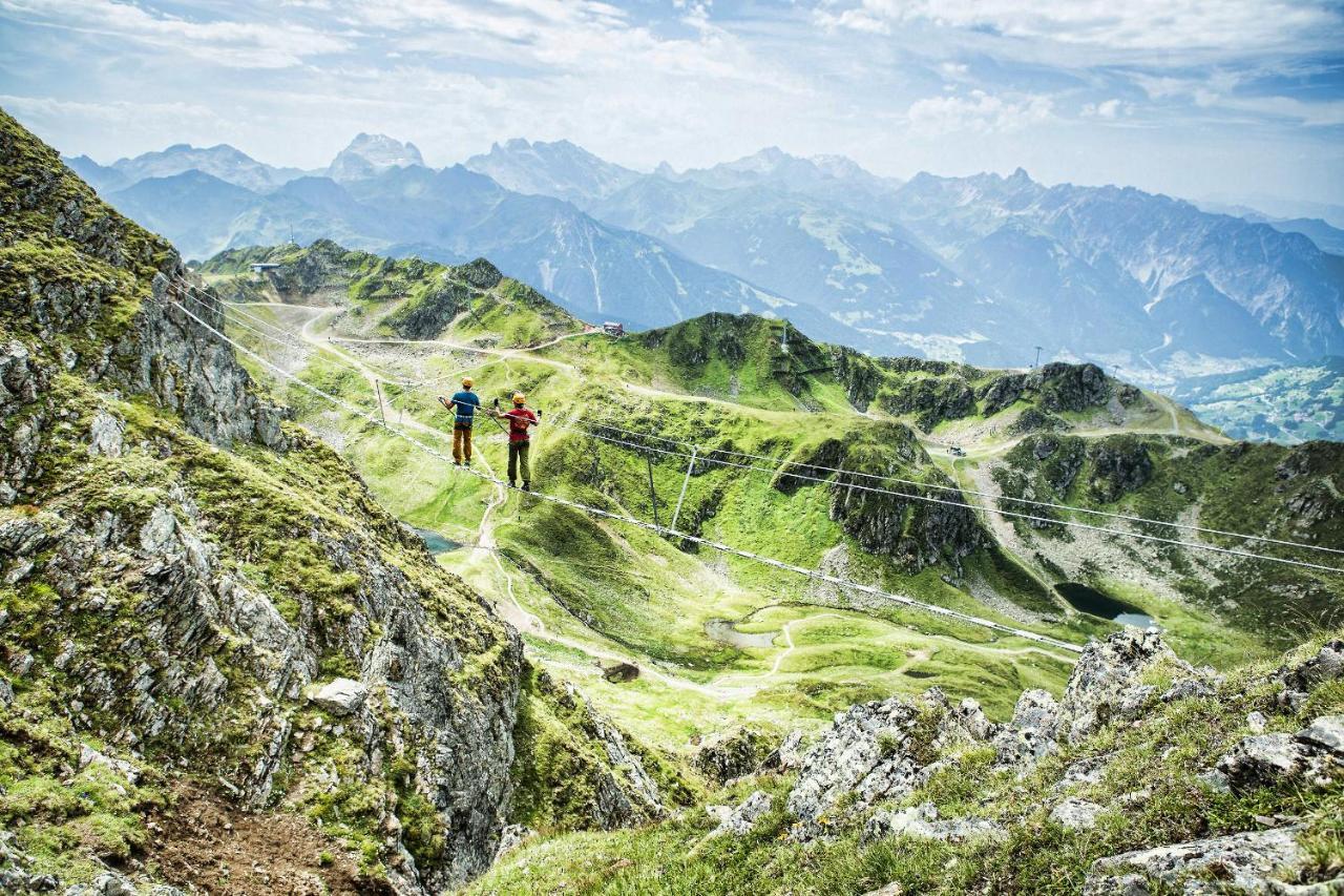 فندق Tui Blue Montafon شرنز المظهر الخارجي الصورة